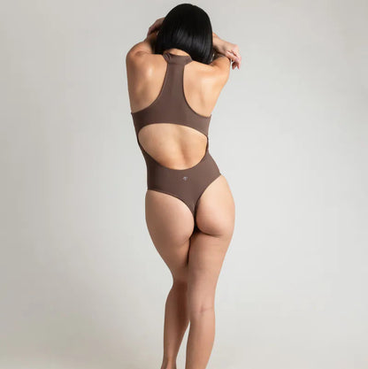 Sphyrna 削肩連身露背款